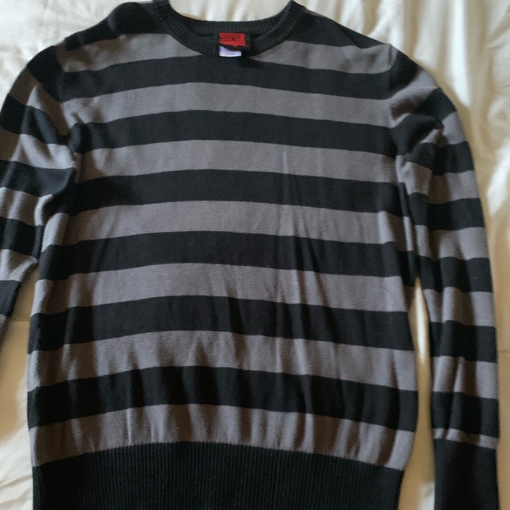 Boys long grey and black long sleeve sweater